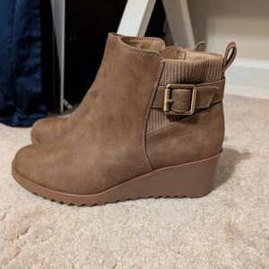 LifeStride Women Zayne Wedge Heel Ankle Booties Size US 7.5W Mushroom Brown